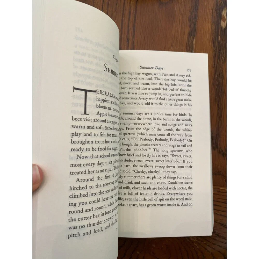 E.B. White 3 Novels In 1 - Charlotte's Web , Stuart Little - Picture 6 of 9